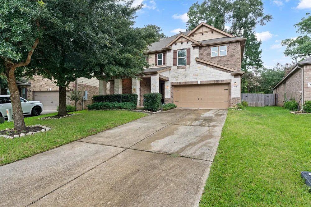 1942 Elkington Circle Conroe, TX 77304