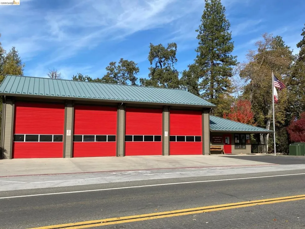 11335 Bridal Veil Groveland, CA 95321