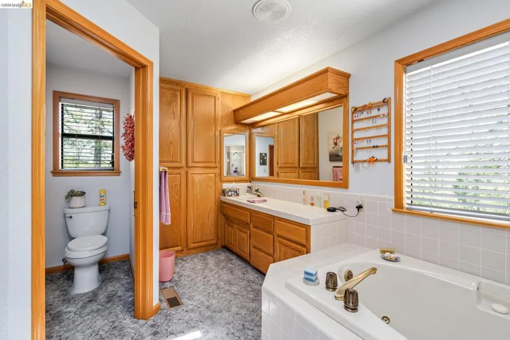 11335 Bridal Veil Groveland, CA 95321