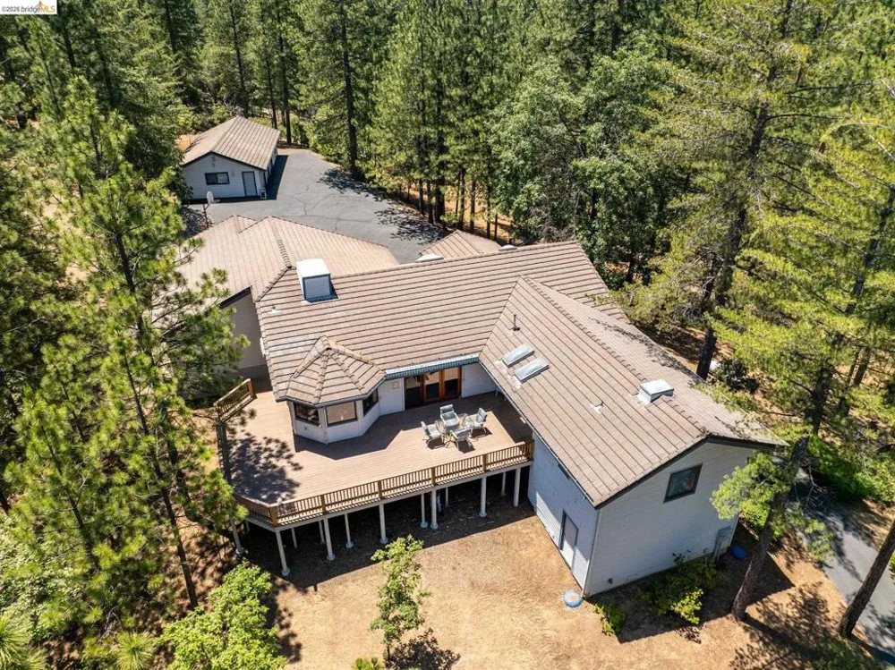 11335 Bridal Veil Groveland, CA 95321