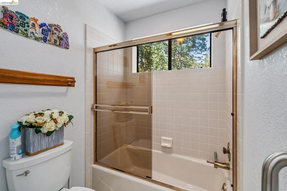 11335 Bridal Veil Groveland, CA 95321