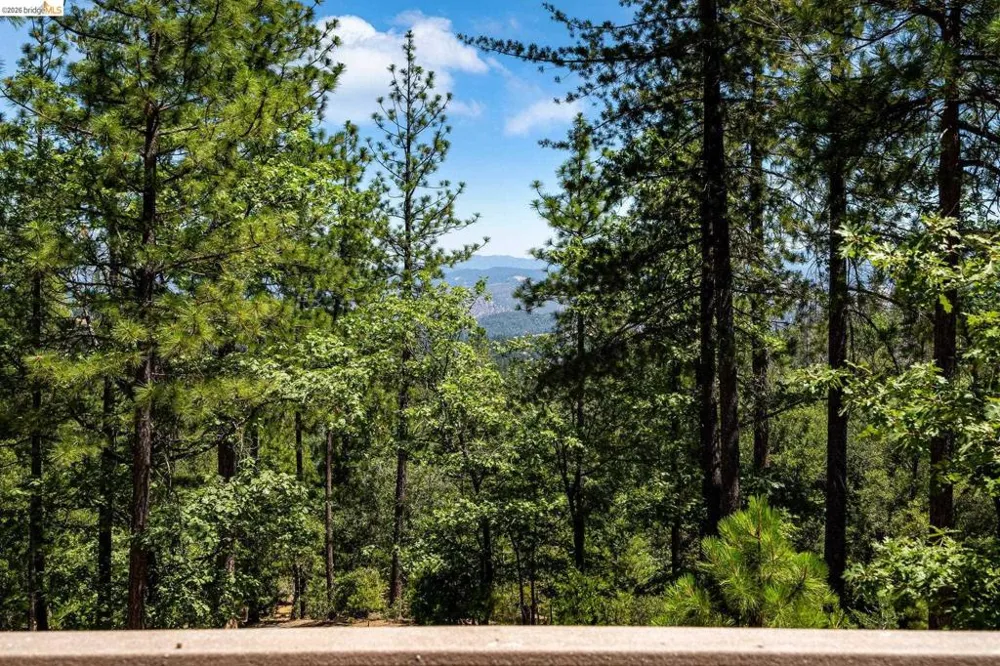 11335 Bridal Veil Groveland, CA 95321
