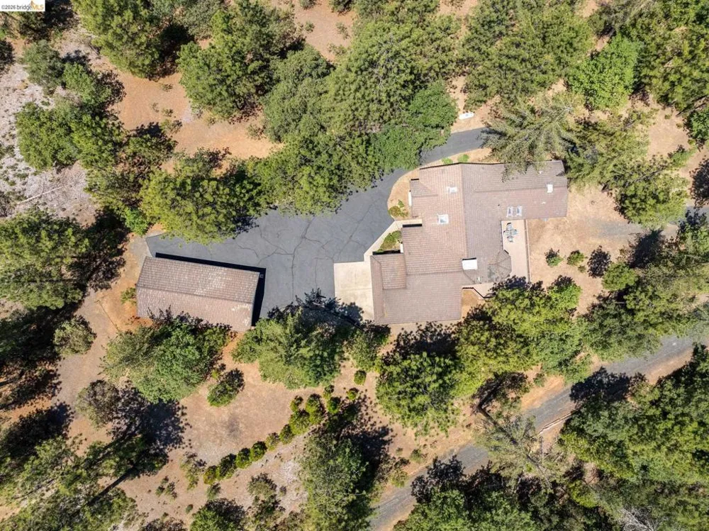 11335 Bridal Veil Groveland, CA 95321