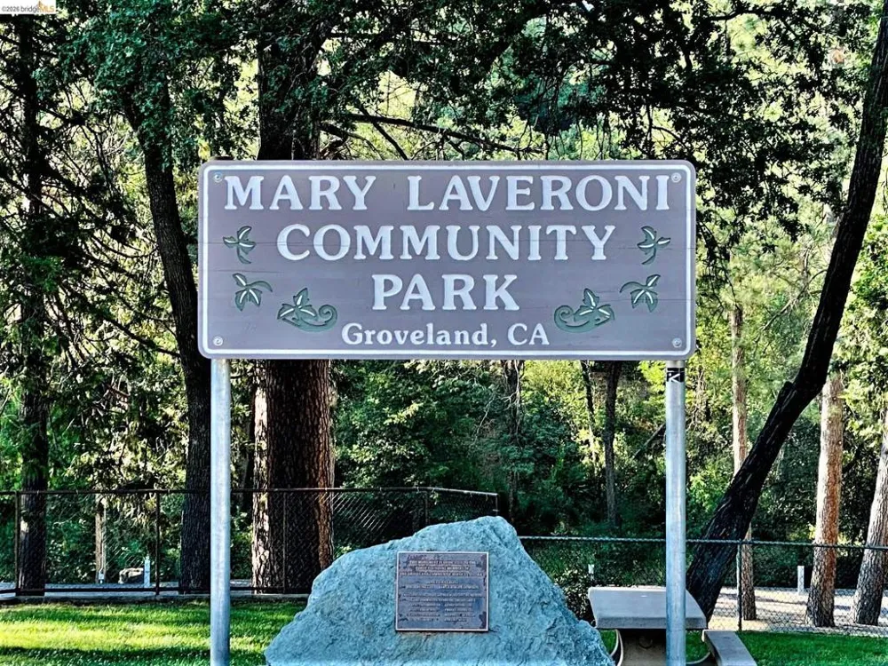 11335 Bridal Veil Groveland, CA 95321