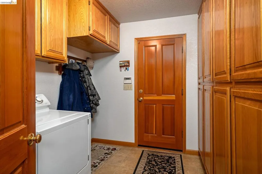 11335 Bridal Veil Groveland, CA 95321