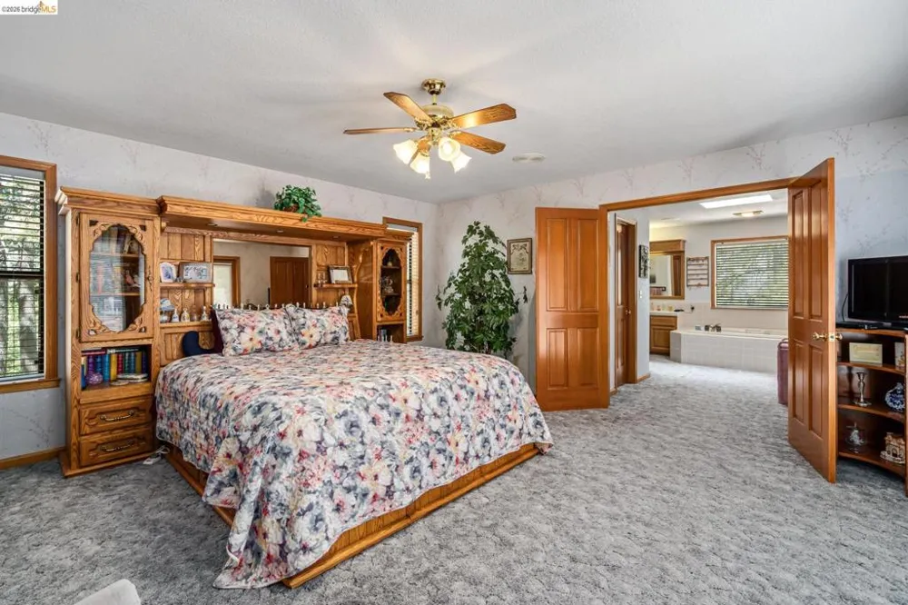 11335 Bridal Veil Groveland, CA 95321