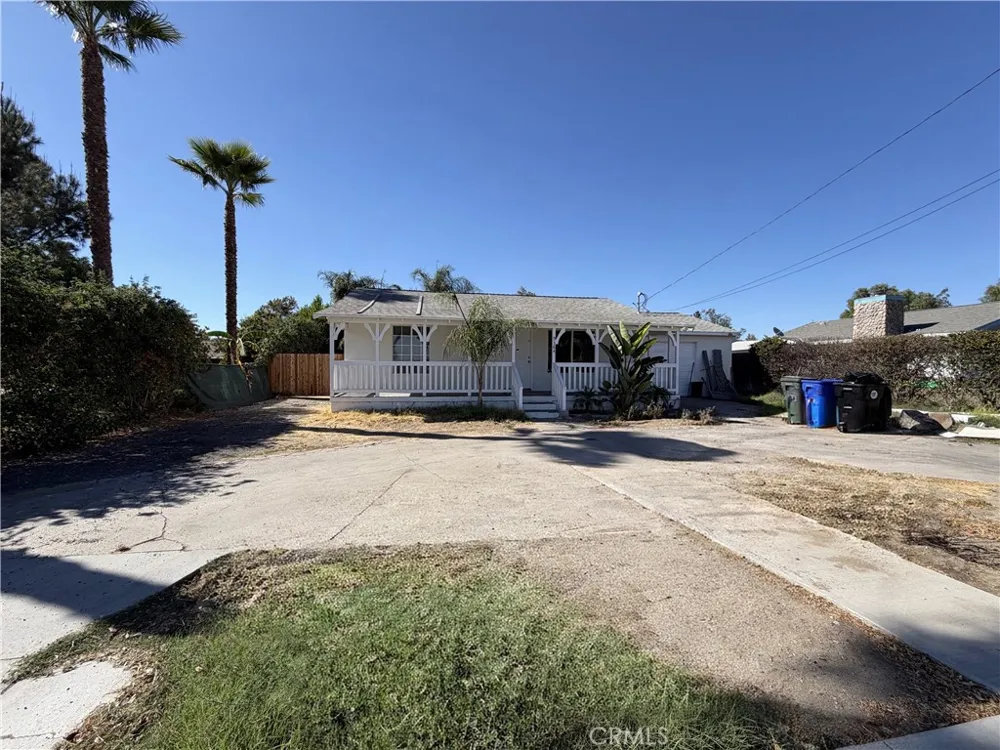 9384 Fontana Ave Fontana, CA 92335