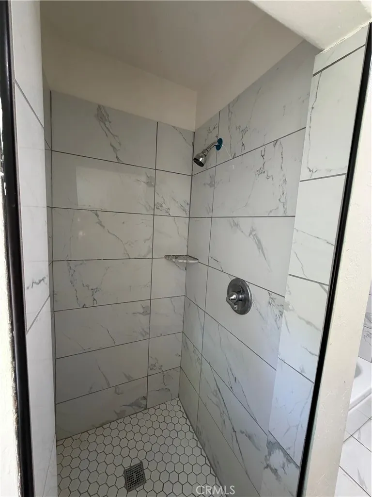 9384 Fontana Ave Fontana, CA 92335