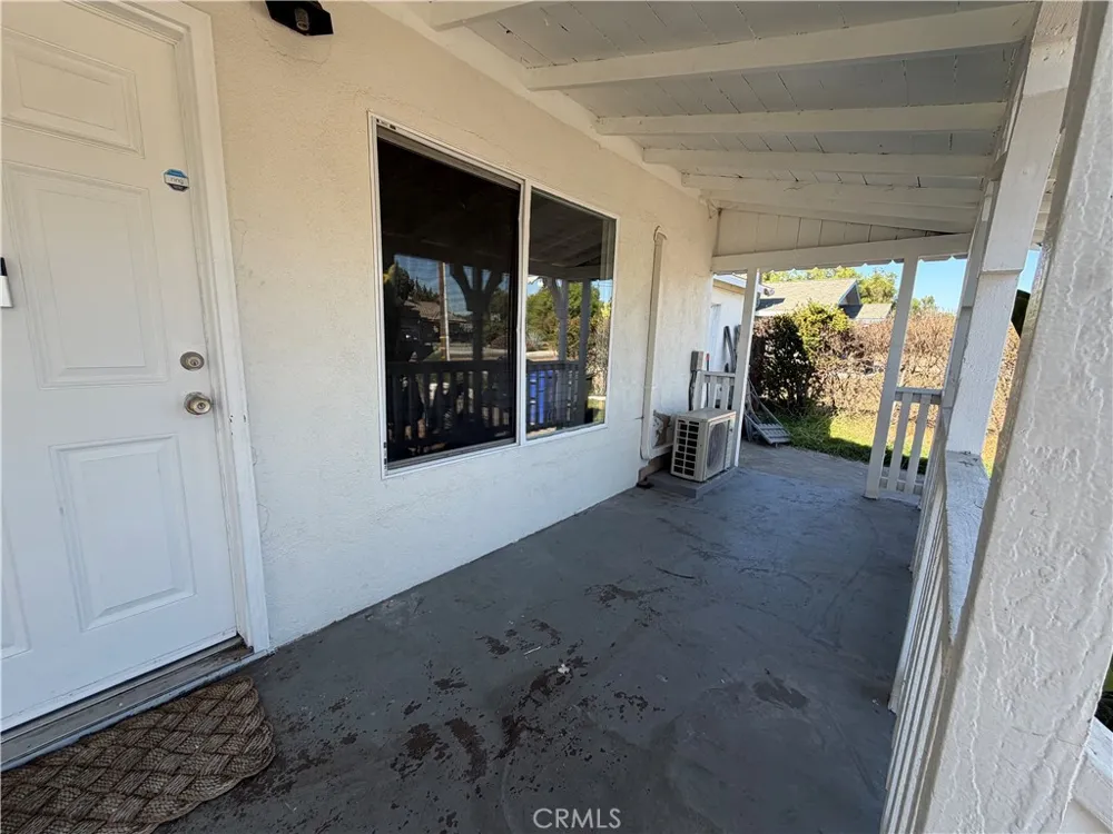 9384 Fontana Ave Fontana, CA 92335
