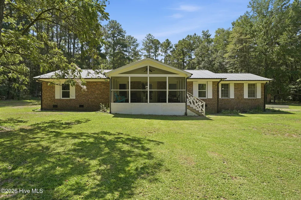 1477 Marks Creek Church Road Laurel Hill, NC 28351