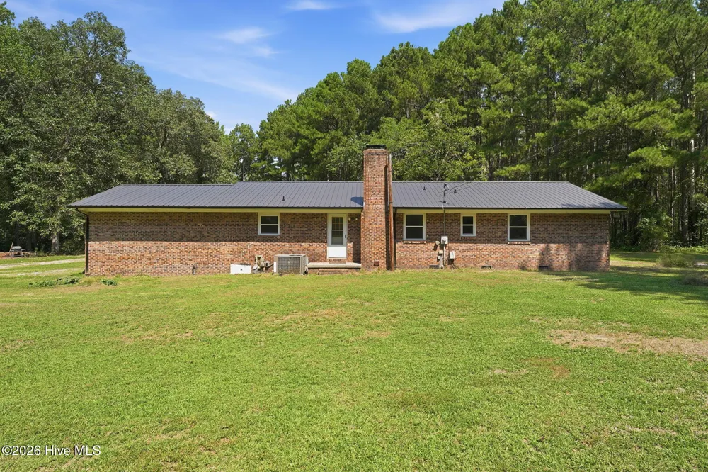 1477 Marks Creek Church Road Laurel Hill, NC 28351