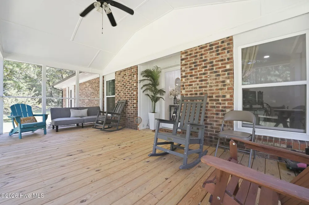 1477 Marks Creek Church Road Laurel Hill, NC 28351