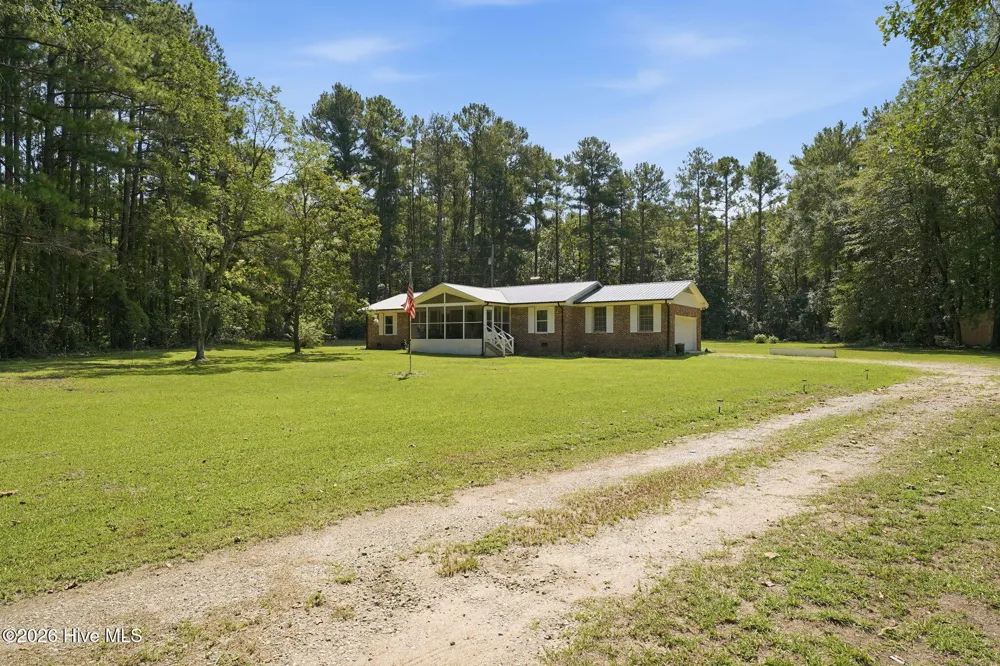 1477 Marks Creek Church Road Laurel Hill, NC 28351