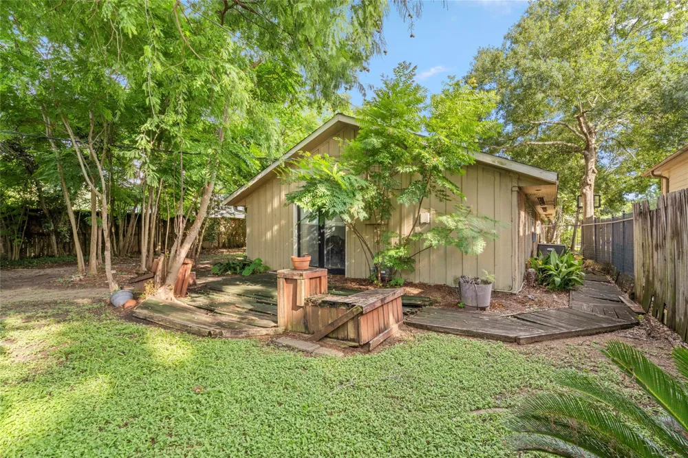 5146 Carew Street Houston, TX 77096