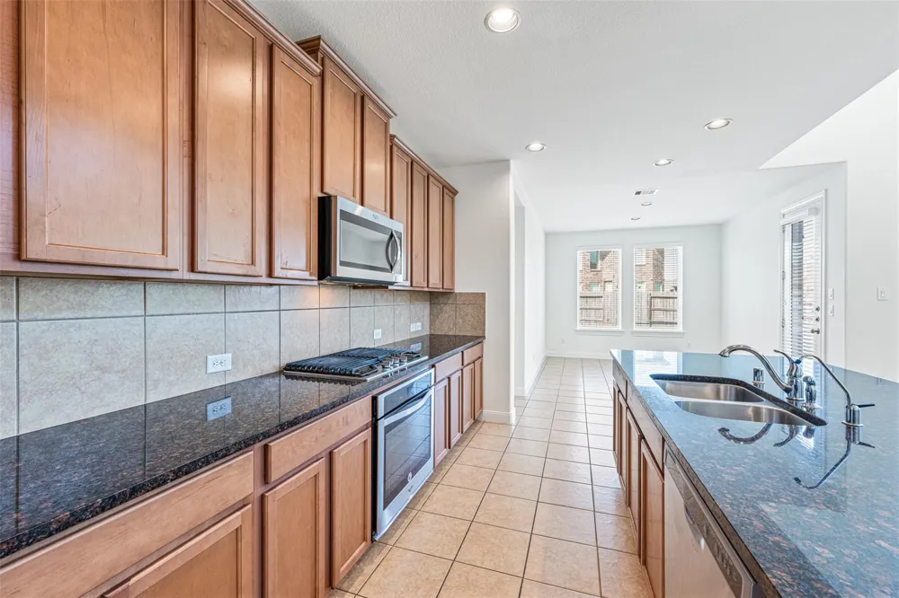 24618 Windmill Canyon Lane Richmond, TX 77406