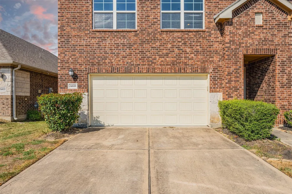 24618 Windmill Canyon Lane Richmond, TX 77406