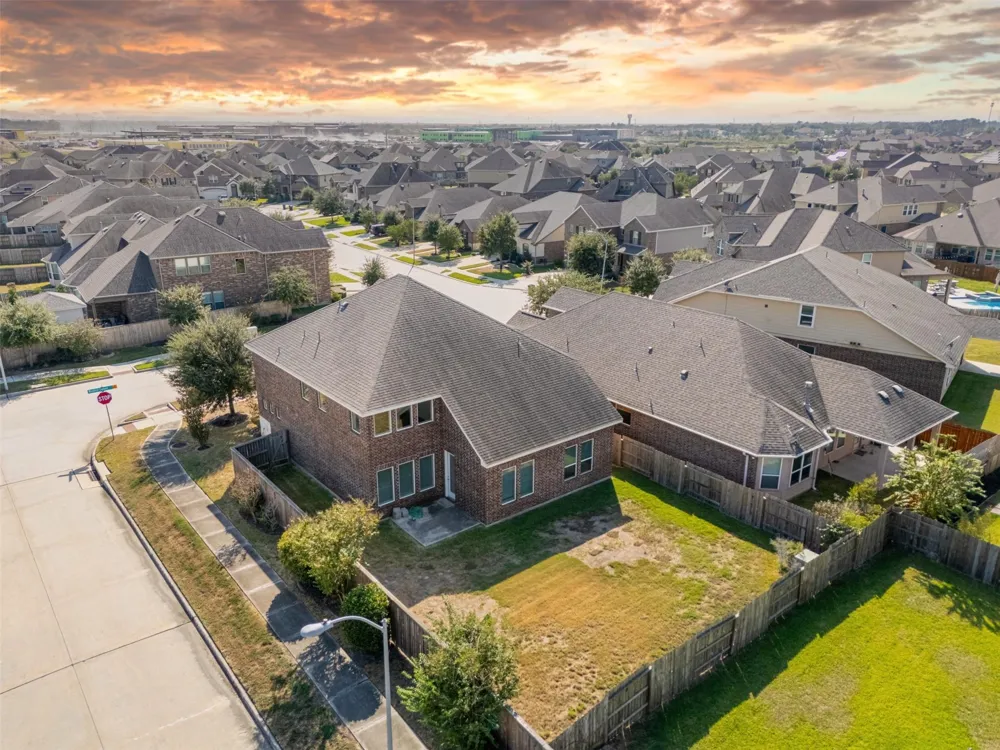 24618 Windmill Canyon Lane Richmond, TX 77406