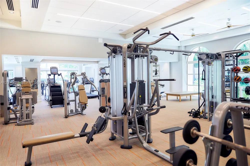 791 Crandon Blvd #704 Key Biscayne, FL 33149