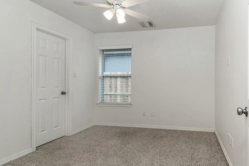 10912 Redbird Conroe, TX 77385