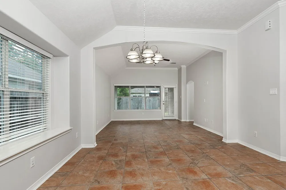 10912 Redbird Conroe, TX 77385