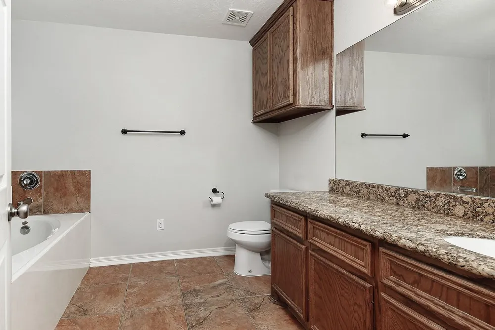 10912 Redbird Conroe, TX 77385