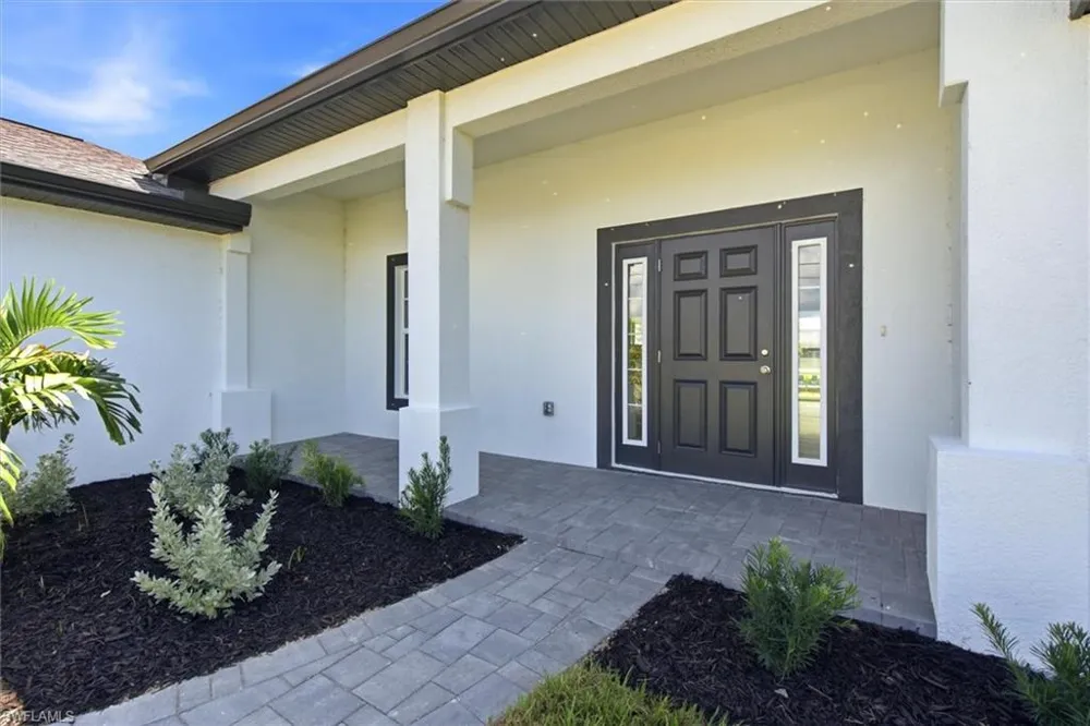 1219 NW 9th Place Cape Coral, FL 33993