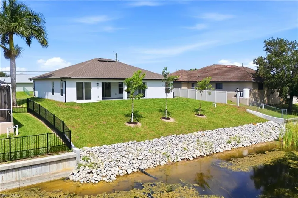 1219 NW 9th Place Cape Coral, FL 33993