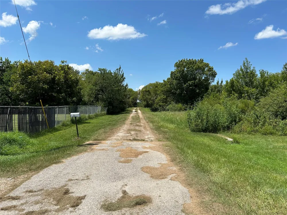 709 Pollard Drive Manvel, TX 77578