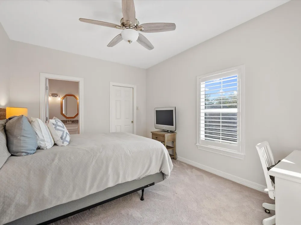 993 Sandy Court La Porte, TX 77571