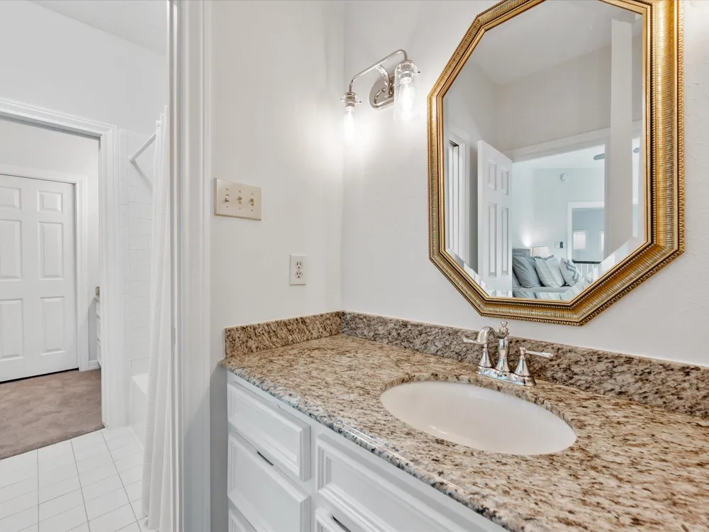 993 Sandy Court La Porte, TX 77571