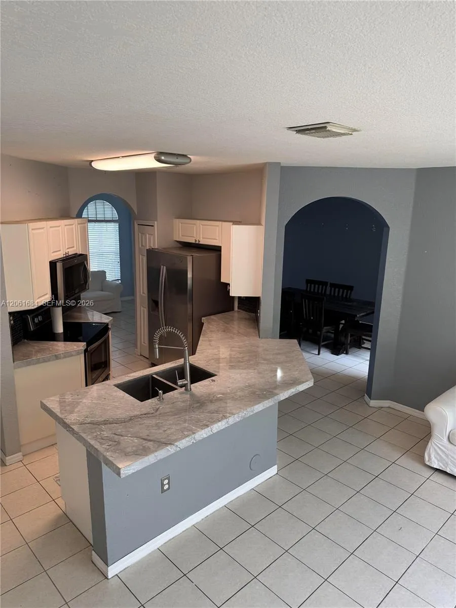 11814 SW 137th Path Miami, FL 33186