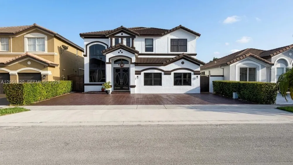 15350 SW 11 ST Miami, FL 33178