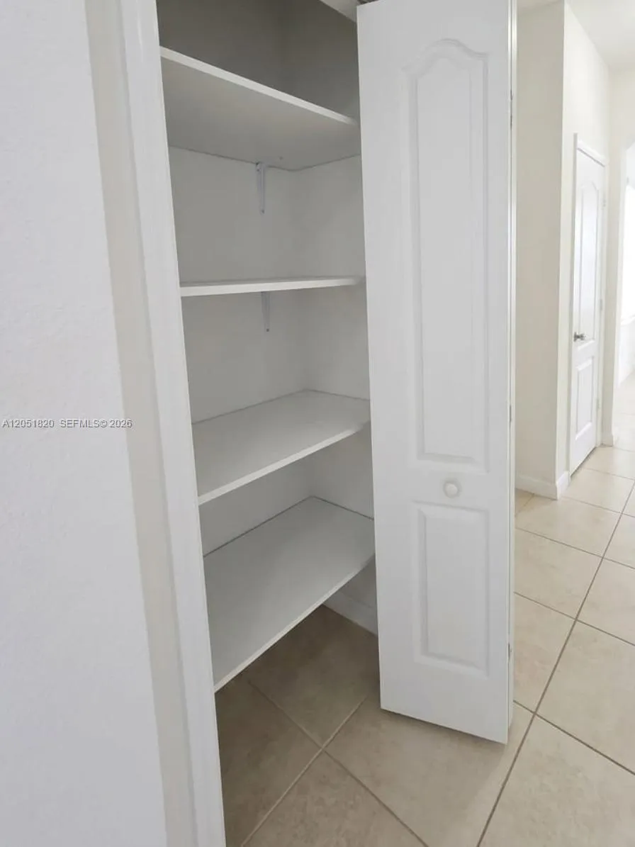 15350 SW 11 ST Miami, FL 33178