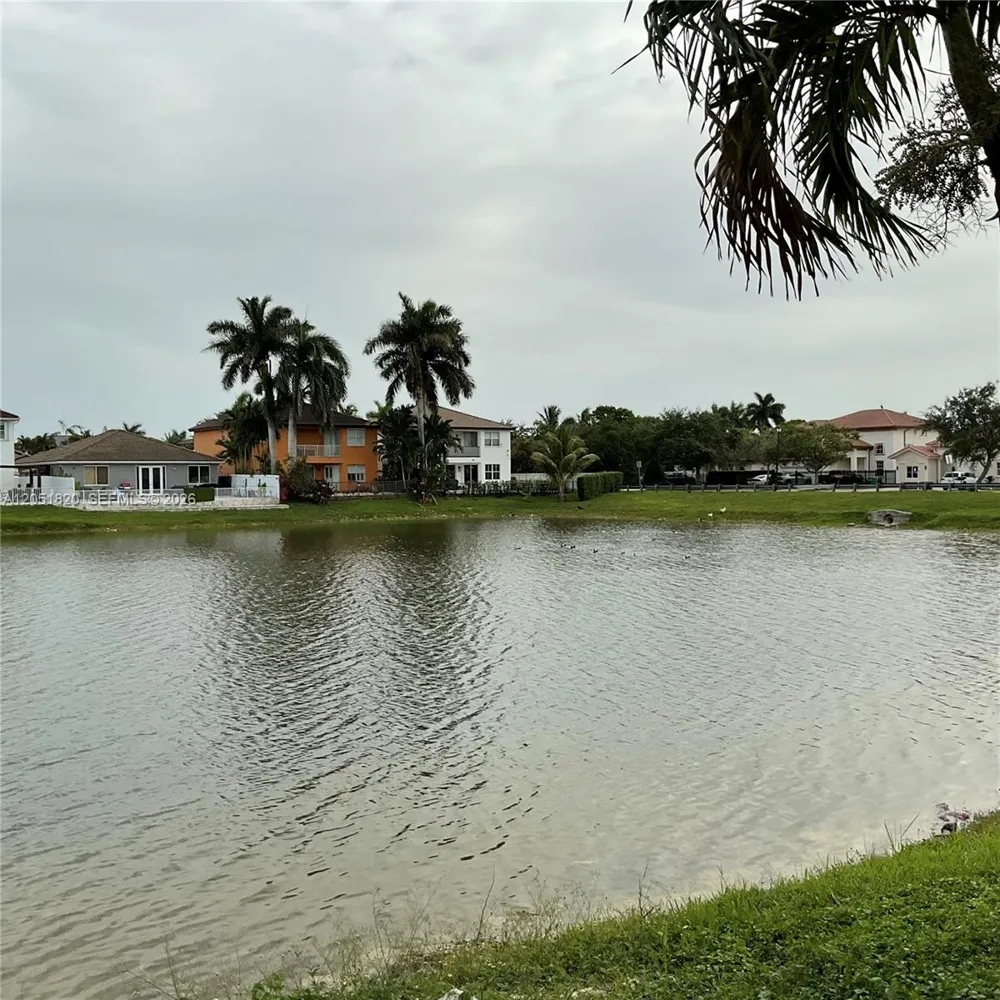 15350 SW 11 ST Miami, FL 33178