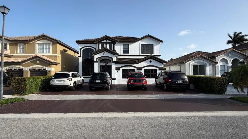 15350 SW 11 ST Miami, FL 33178