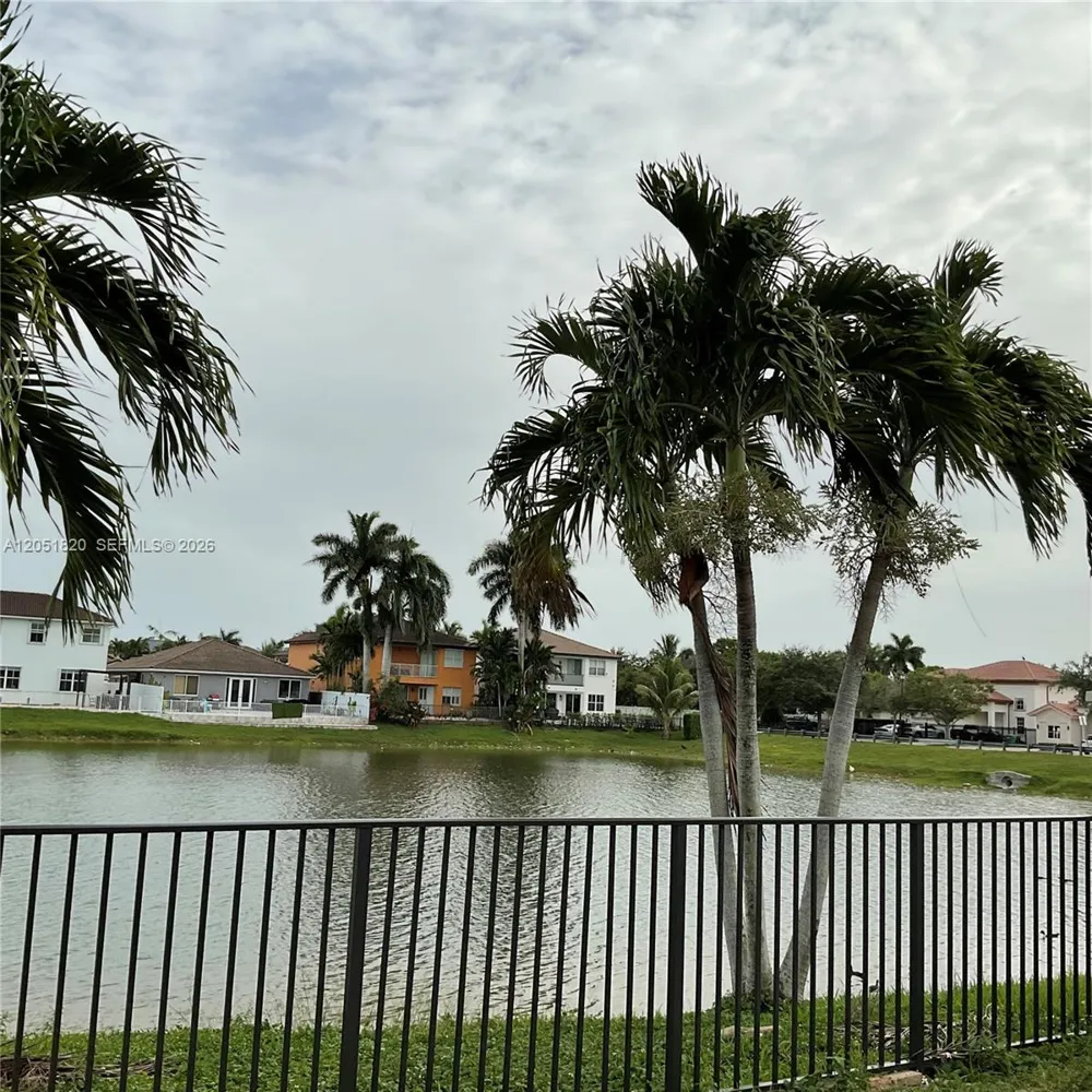 15350 SW 11 ST Miami, FL 33178