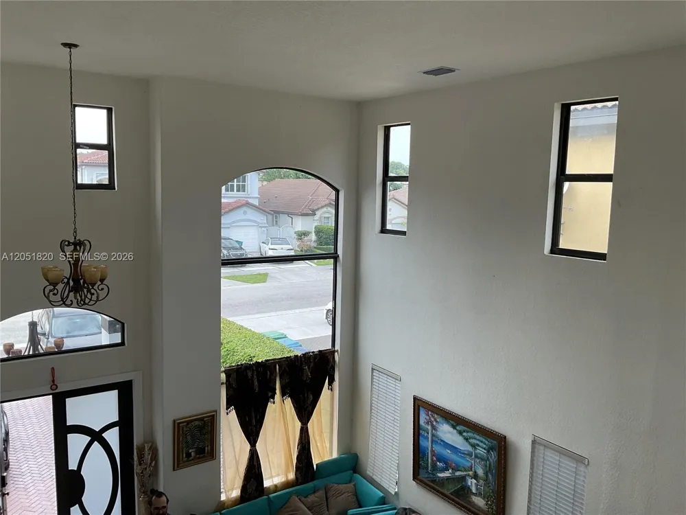 15350 SW 11 ST Miami, FL 33178