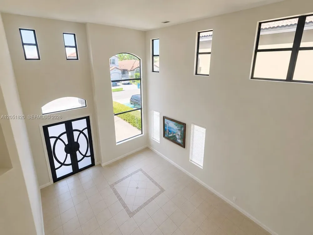 15350 SW 11 ST Miami, FL 33178