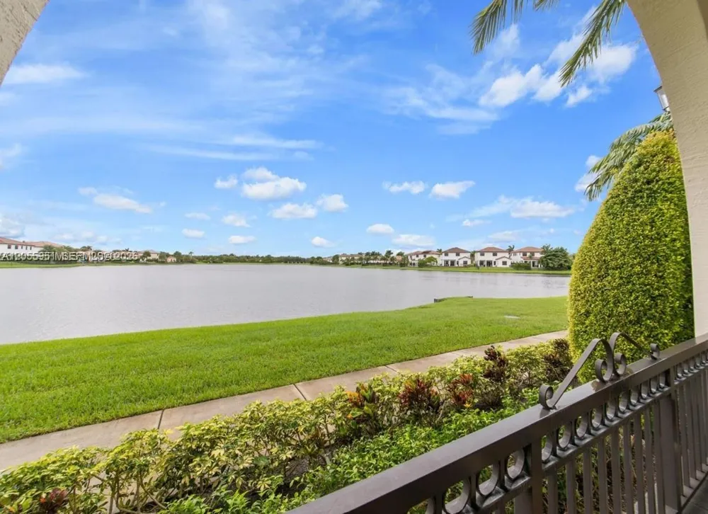 2955 Tortola Way Cooper City, FL 33024