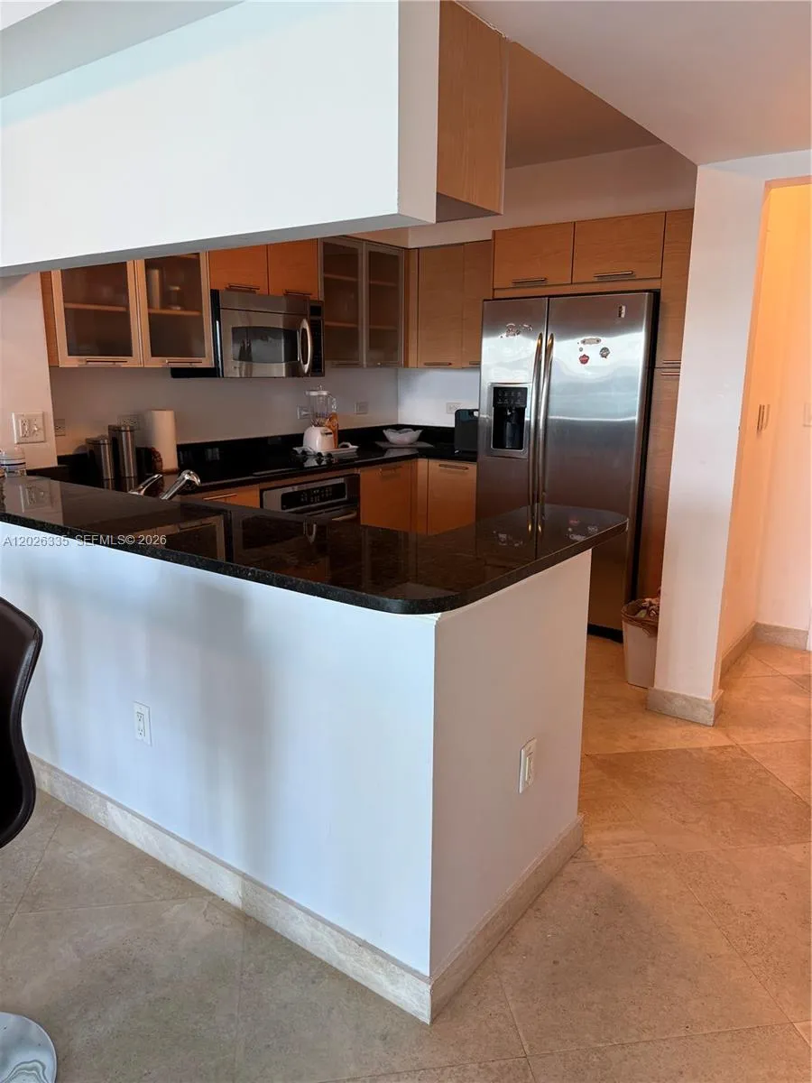 31 SE 5th St #705 Miami, FL 33131