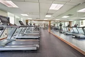 31 SE 5th St #705 Miami, FL 33131