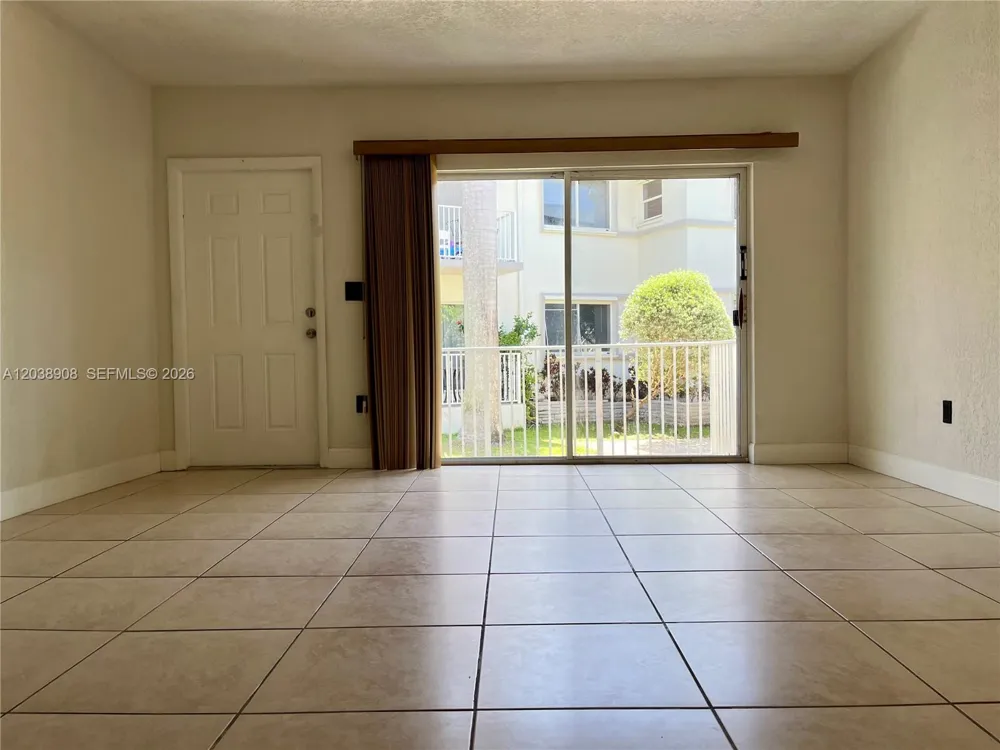 1150 99th St #6 Bay Harbor Islands, FL 33154
