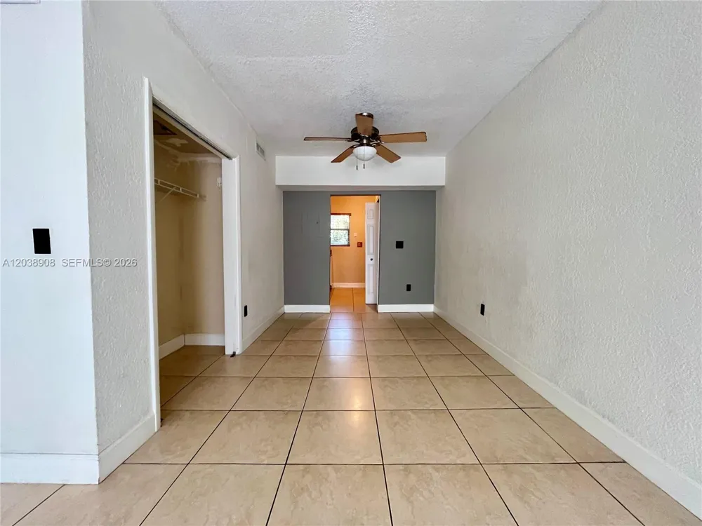 1150 99th St #6 Bay Harbor Islands, FL 33154