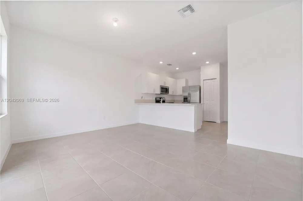 250 SW 159th Ln Pembroke Pines, FL 33027