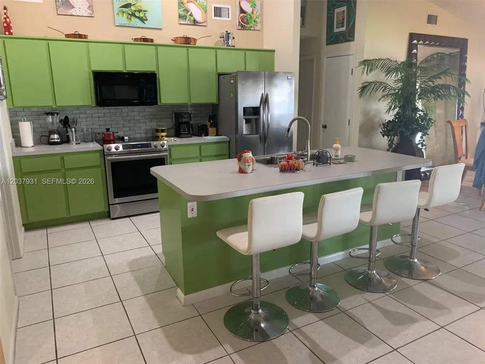 3118 Tanglewylde Avenue Lake Placid, FL 33852
