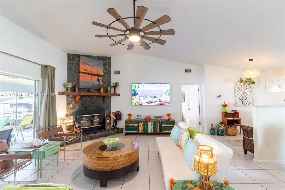 3118 Tanglewylde Avenue Lake Placid, FL 33852