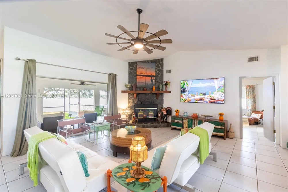 3118 Tanglewylde Avenue Lake Placid, FL 33852