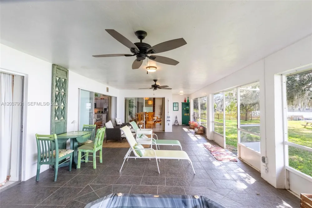 3118 Tanglewylde Avenue Lake Placid, FL 33852