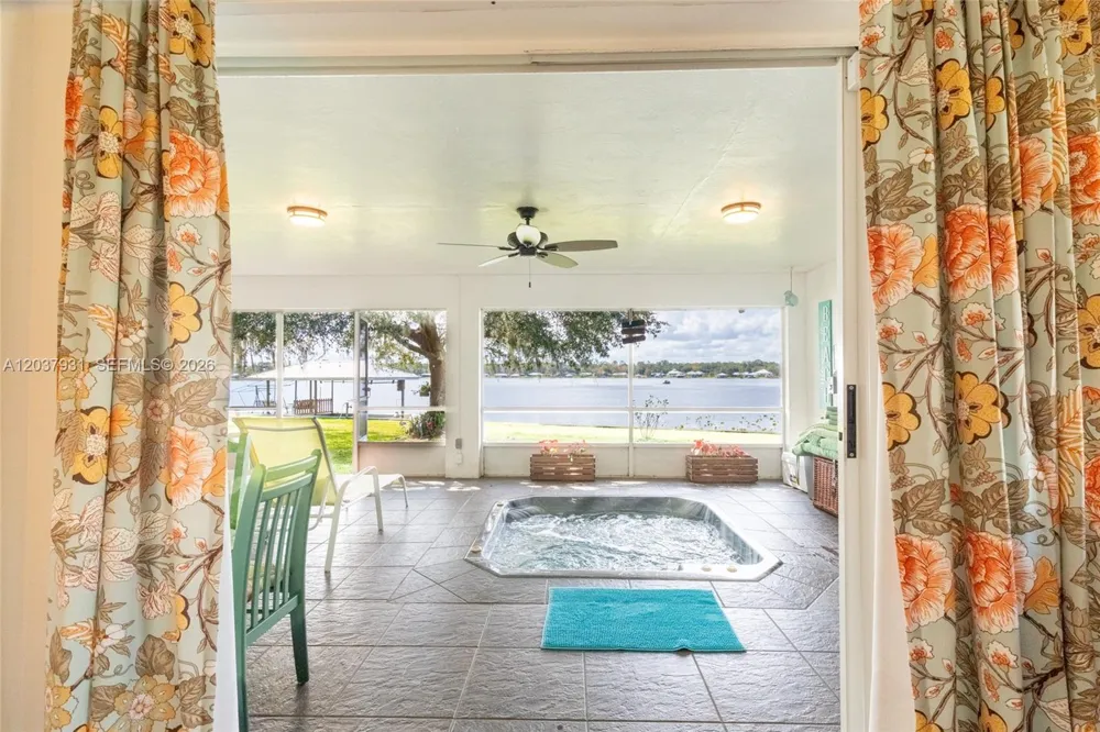 3118 Tanglewylde Avenue Lake Placid, FL 33852