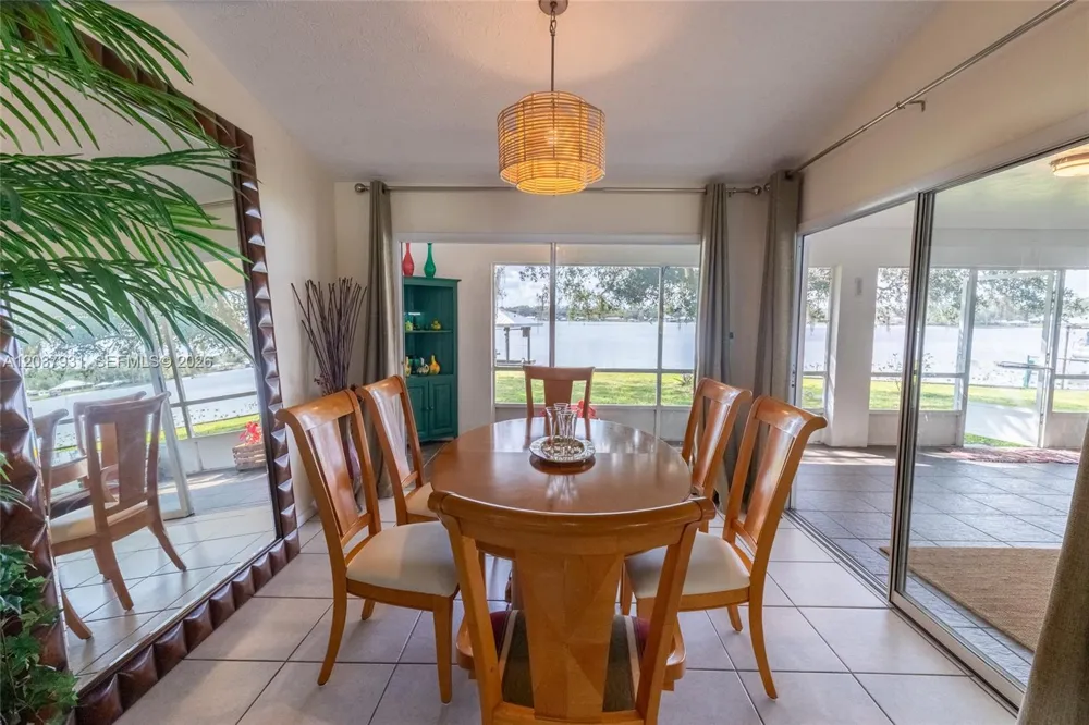 3118 Tanglewylde Avenue Lake Placid, FL 33852